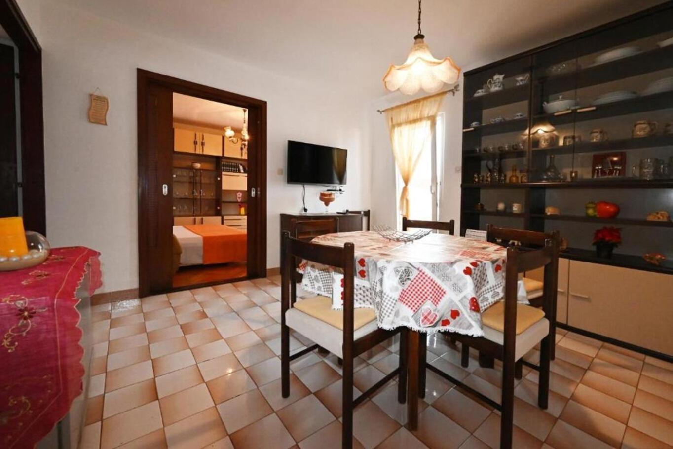 Apartment Mihovilovic スラティネ エクステリア 写真