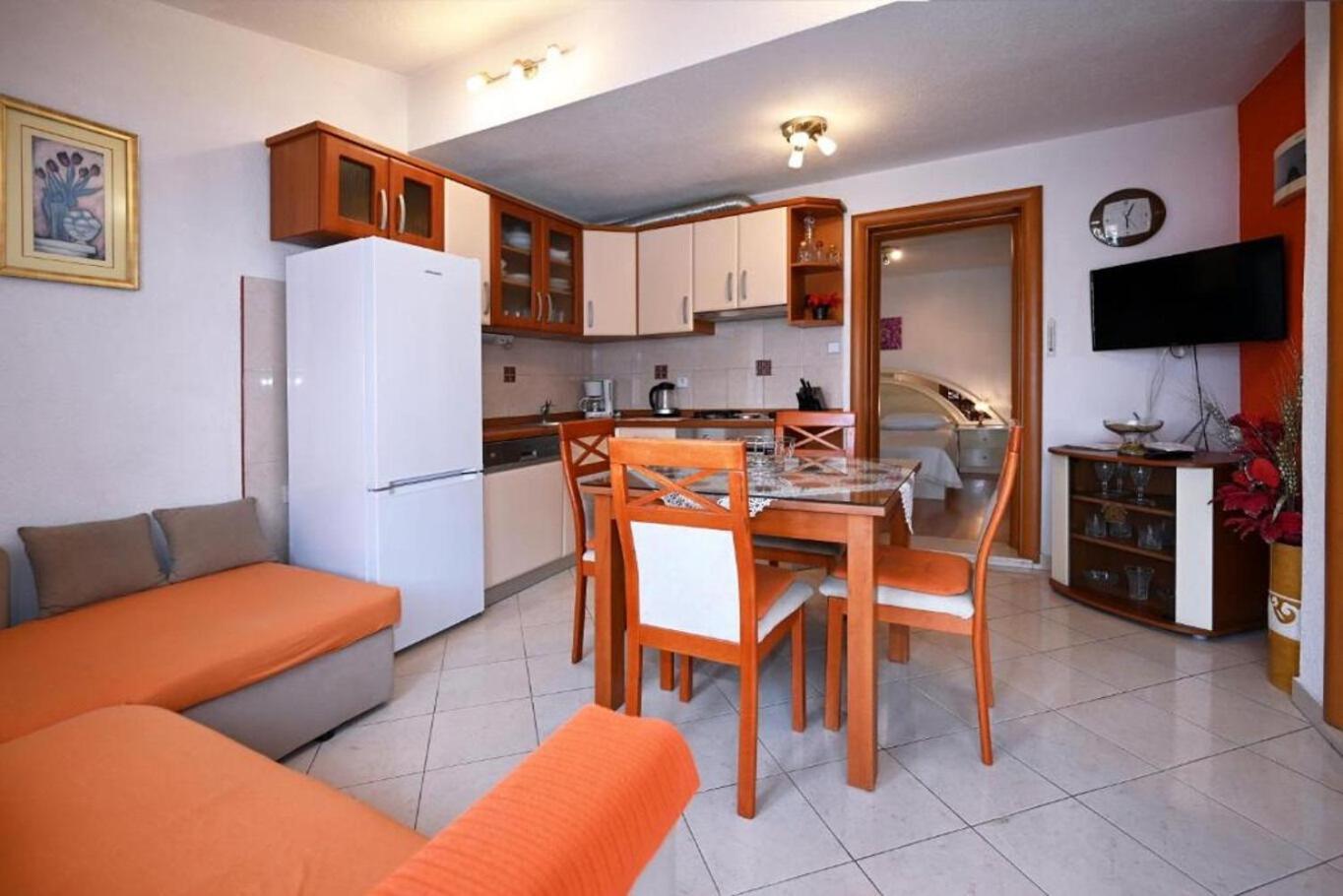 Apartment Mihovilovic スラティネ エクステリア 写真
